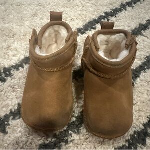 UGG Cozy Brown Kids Size 2-3